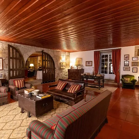 Casa Do Cimo Aldeia Nova do Cabo