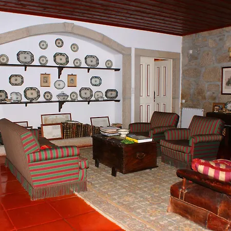 Casa Do Cimo Bed & Breakfast 3*
