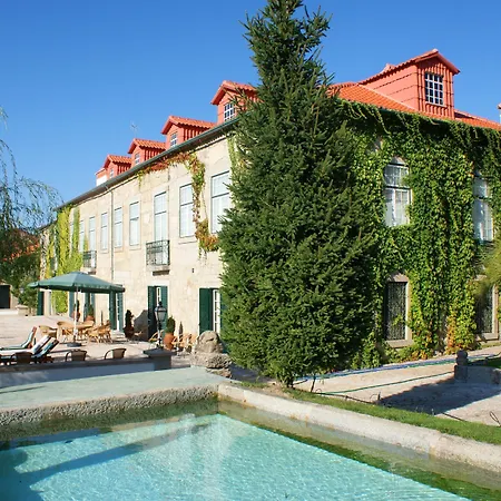 Casa Do Cimo Bed & Breakfast 3*