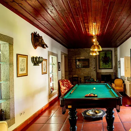 Casa Do Cimo Bed & Breakfast 3*